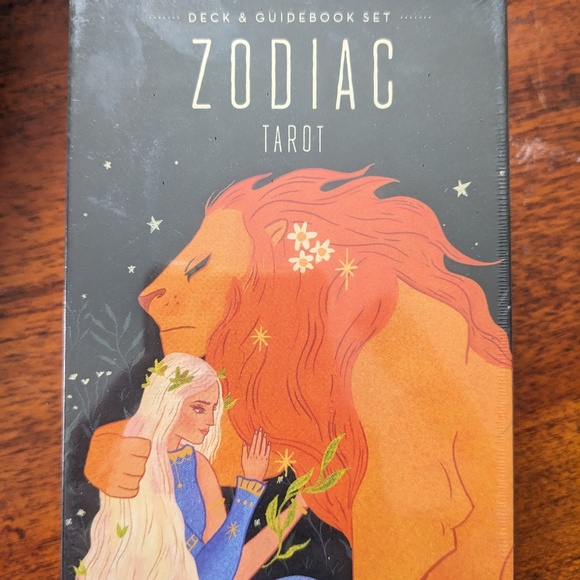 Zodiac Tarot - Picture 1 of 3